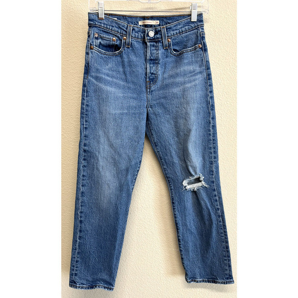 Levi's High-Rise Wedgie Straight Cropped Jeans Size 26x26 Med Wash - Picture 1 of 10